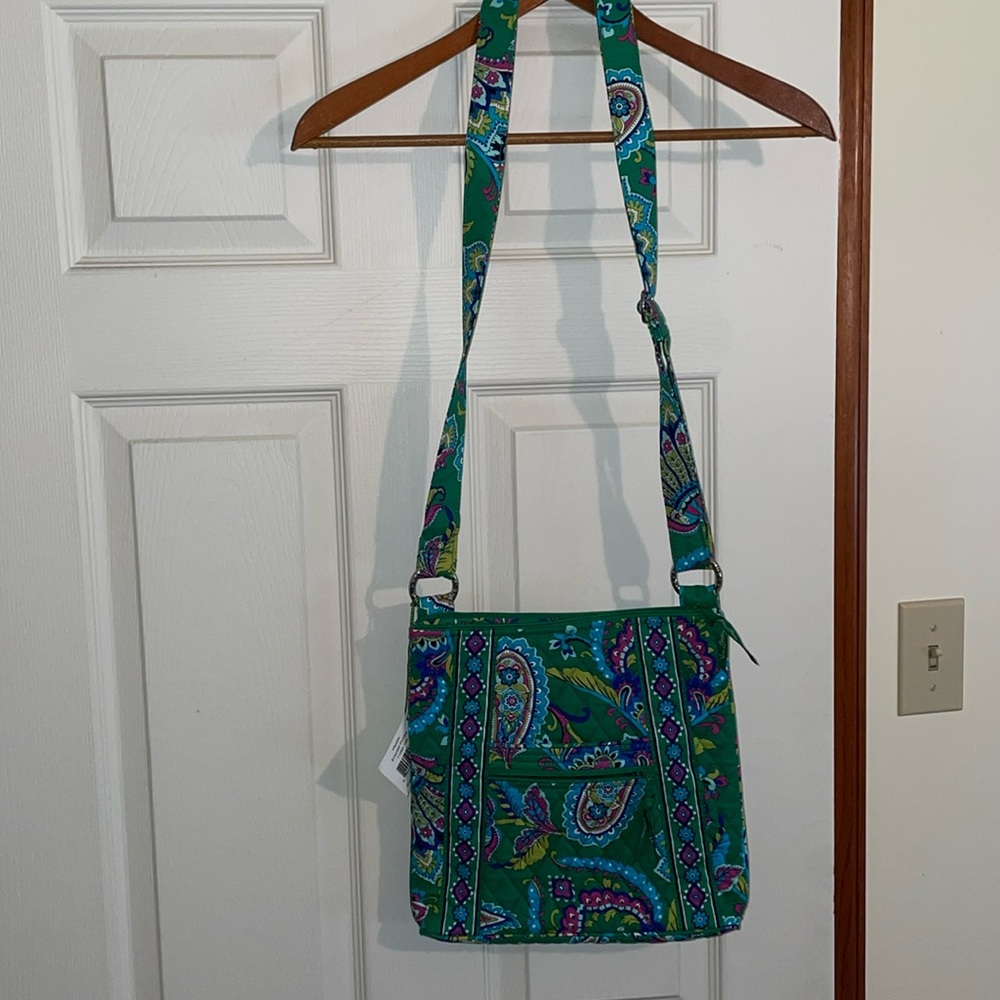 NWT Vera Bradley Hipster Emerald Paisley Purse